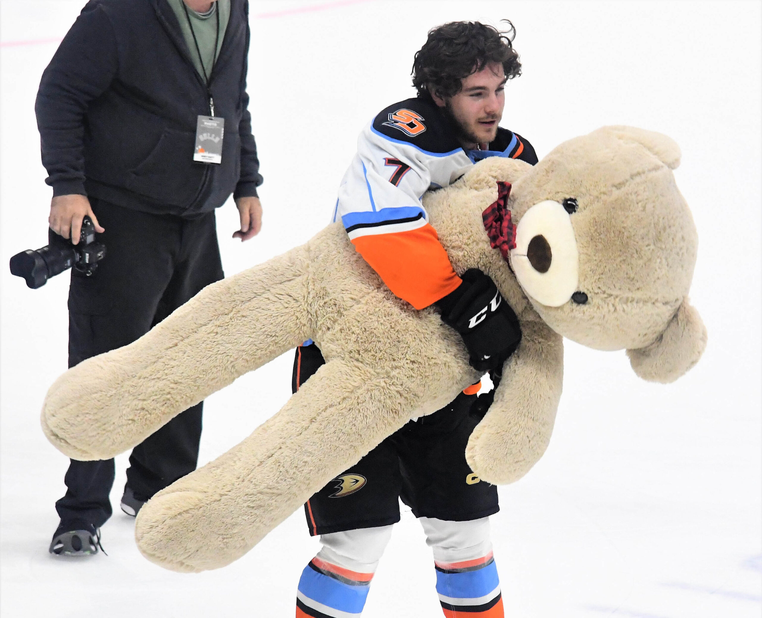 AHL's Hershey Bears set Teddy Bear Toss record